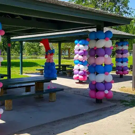 Material Required to Make a Balloon Column Without a Stand