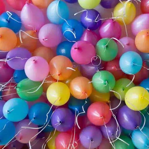 How Long Do Balloons Last? Helium vs. Air