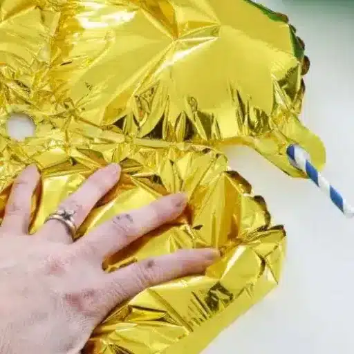 Visual Guide: Video Demonstration on Deflating Mylar Balloons