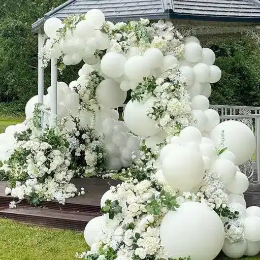wedding balloon decor