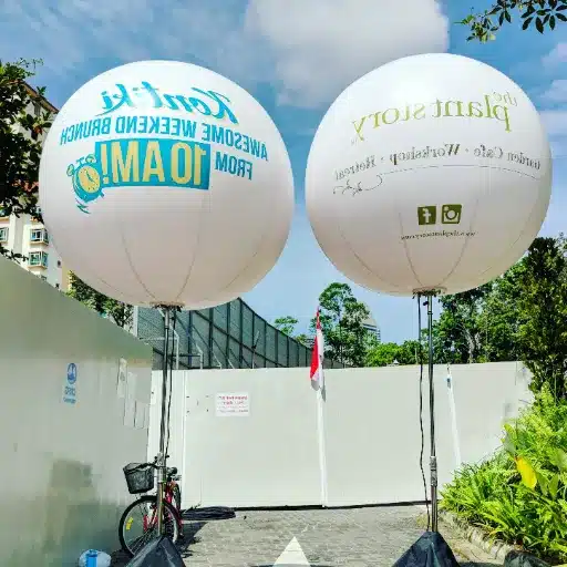 How to Use Giant Advertising Balloons Effectively