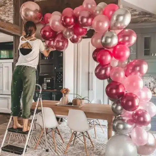 What Is a Balloon Garland?