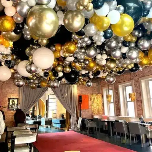 What You Need for DIY Balloon Ceiling Decorations