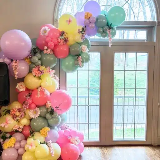 Balloon Arch vs. Balloon Garland at a Glance