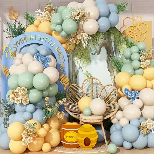 Outdoor Balloon Garland Installation