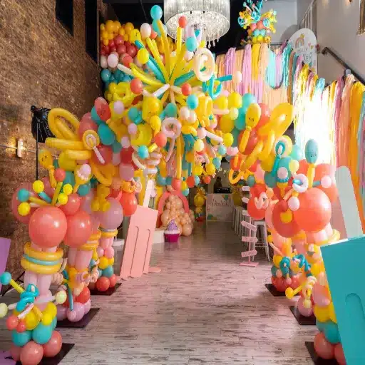 What Do Balloon Decorations for Corporate Events Cost?